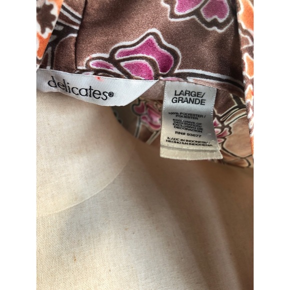 Satin Robe - Picture 3 of 3